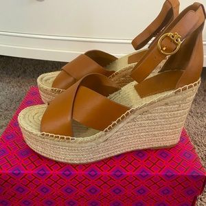 Tory Burch Selby Wedge size 8-8.5